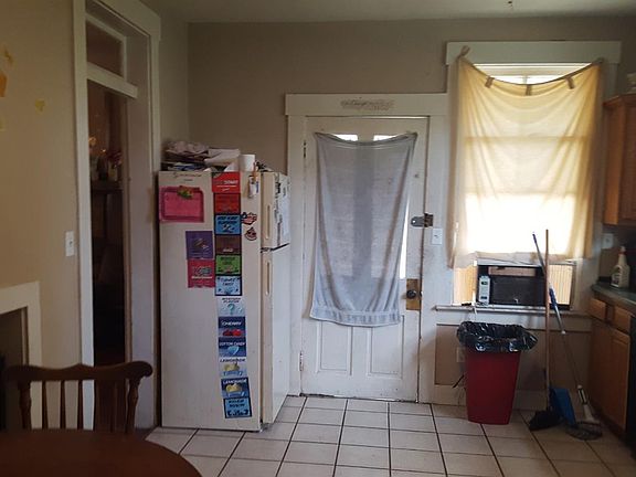 5th image of 230 E State St #232