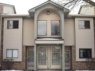 42543 Lilley Pointe Dr, Canton, MI 48187