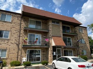 7109 Laverne Ln APT 2A, Tinley Park, IL 60477