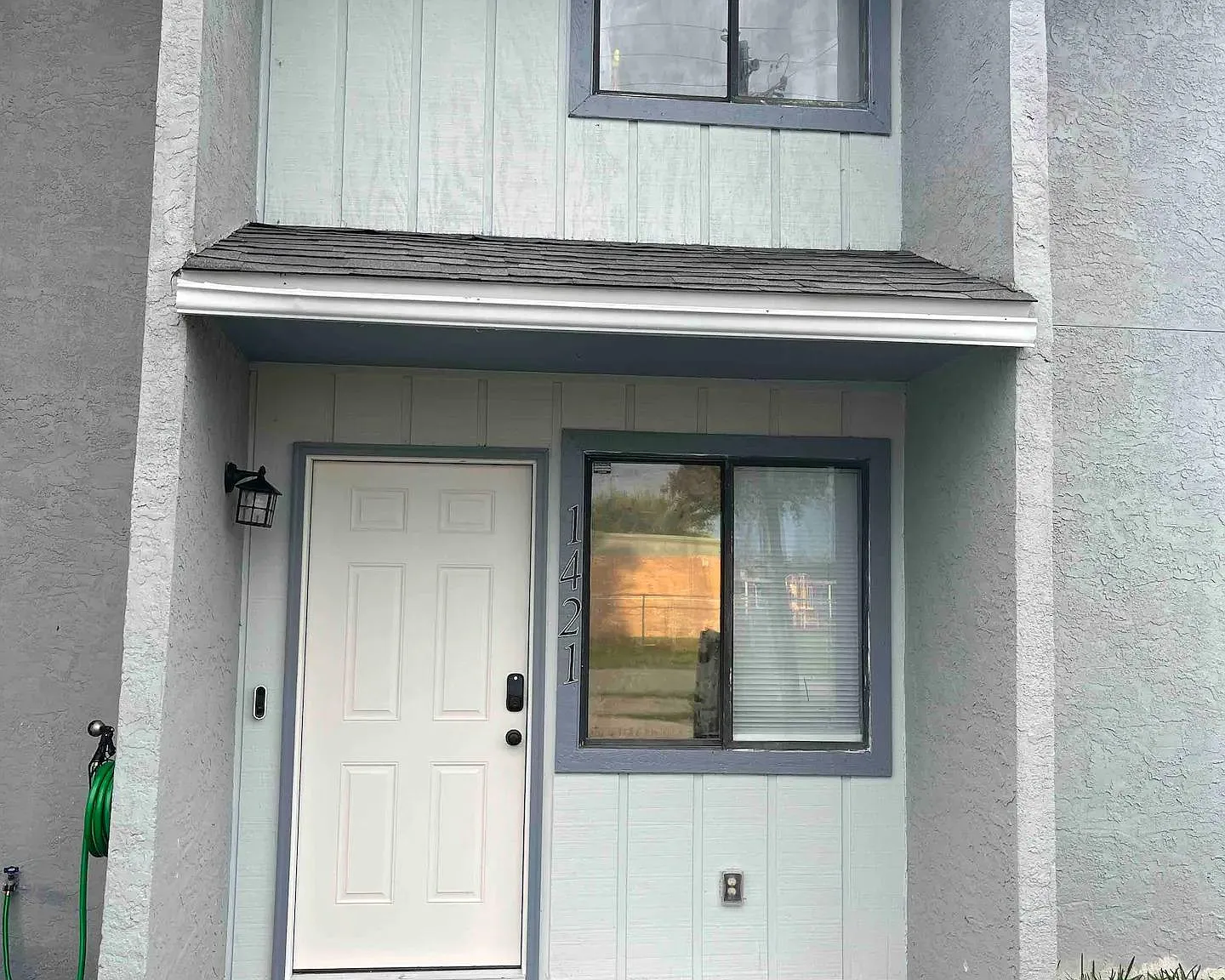 1421 Kraft Ave — Photo 1
