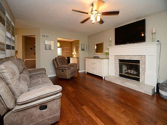 5th image of 7021 S 33rd St