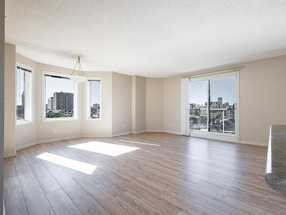 5th image of 10909 103rd Ave NW #705