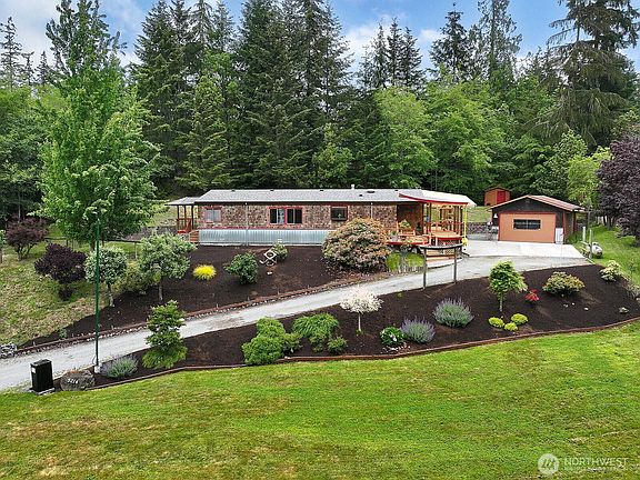 2nd image of 5214 Lakeside Drive