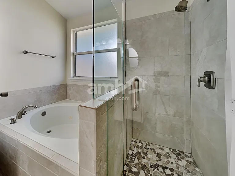 408 Corklan Ct — Photo 13