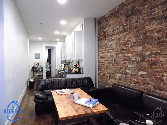 Rented by Blue Egg Realty Corp | media 2