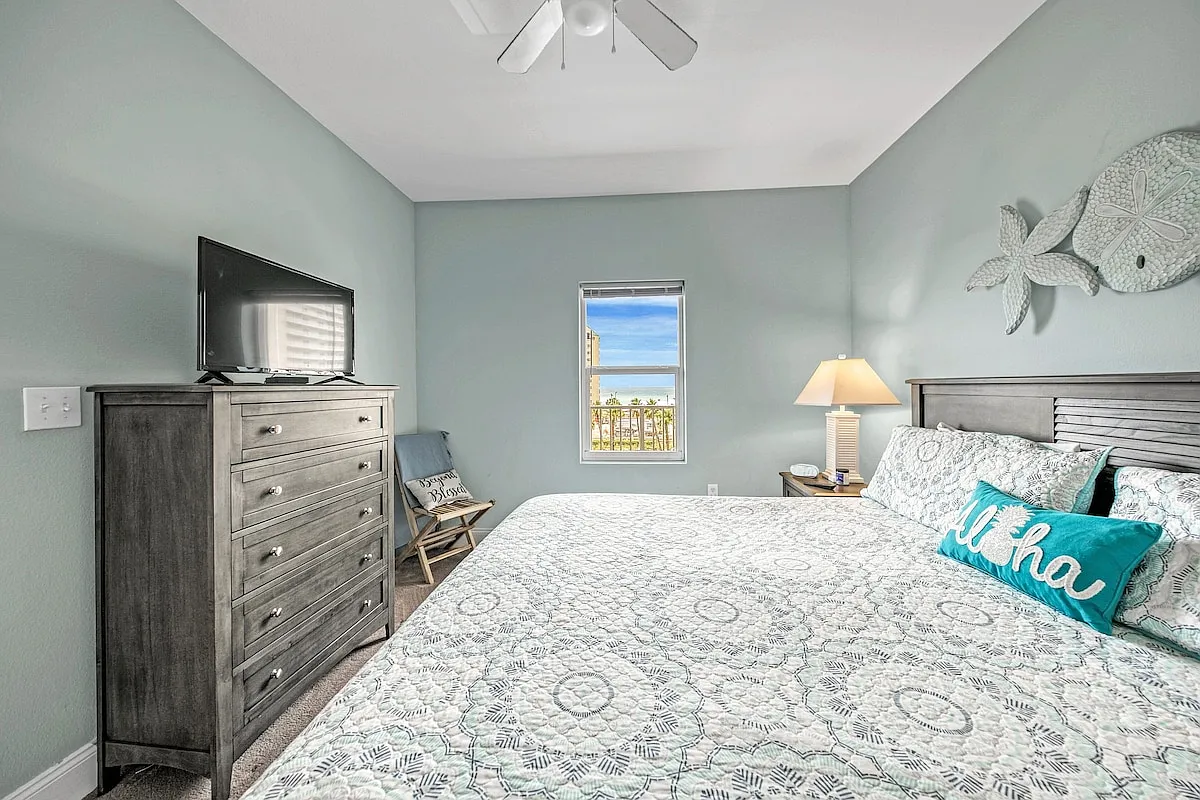2 bed, 1262 sqft, $2,750 — Photo 3