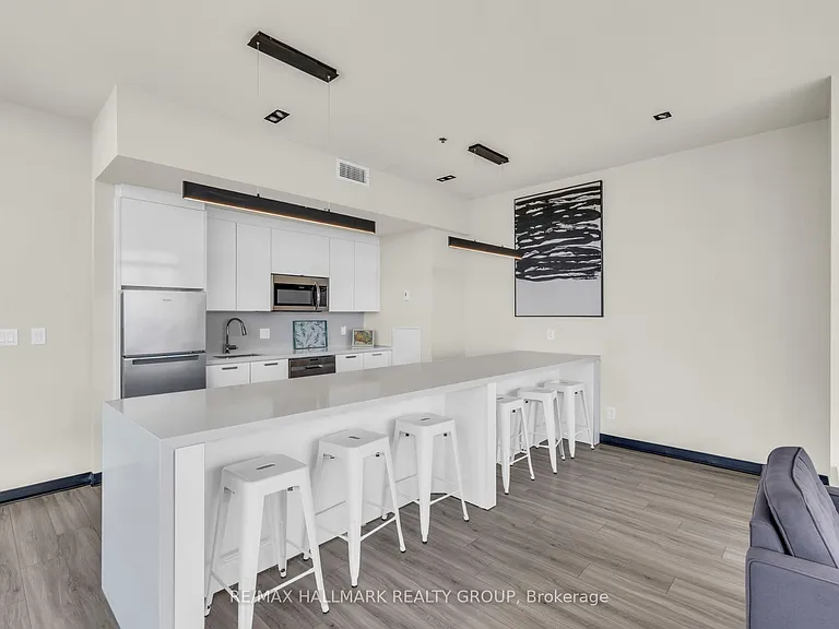 203 Catherine St #601 — Photo 26