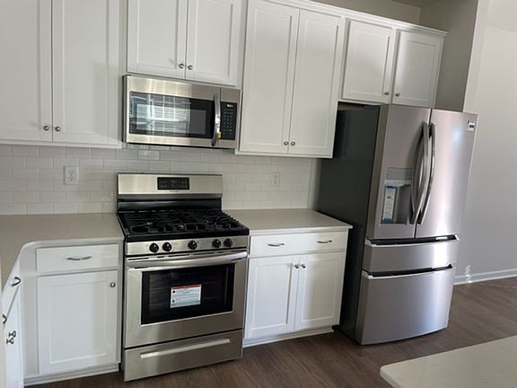4th image of 13939 Castle Nook Dr