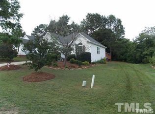 2812 Glastonbury Rd, Apex, NC 27539