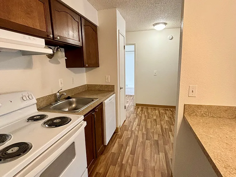Gardenbrook Apartments — Photo 61