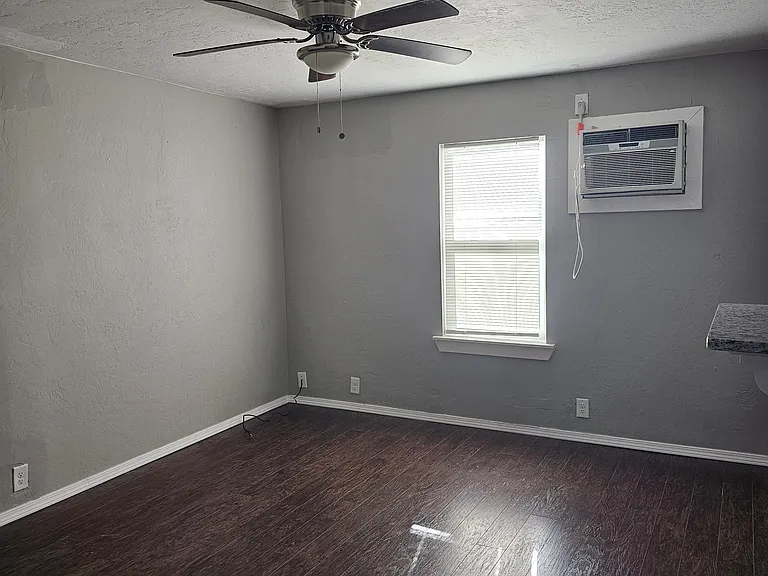 205 W Idaho Ave #5 — Photo 6