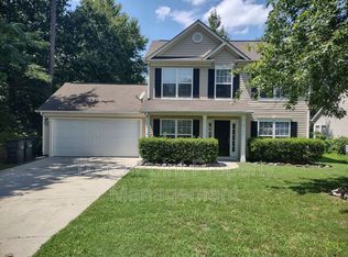 8740 Rozumny Dr, Charlotte, NC 28216