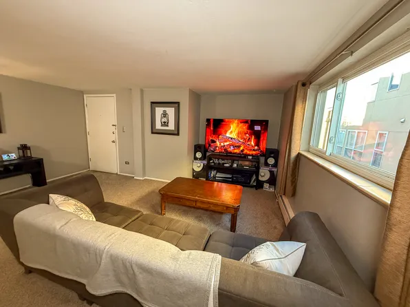 352 S Lafayette St APT 403, Denver, CO 80209