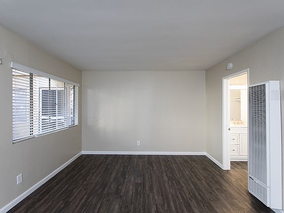 4th image of 4172 Mississippi St APT 6