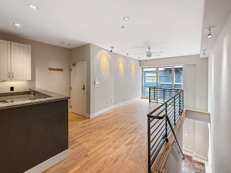 563 Minna St #2 — Photo 5