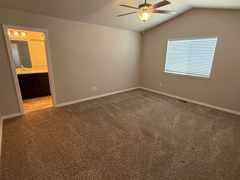 10934 Rowley Dr — Photo 19