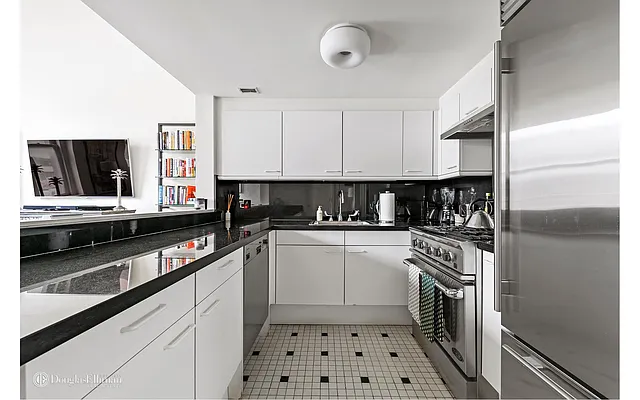 Rented by Douglas Elliman | media 5