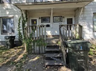 626 W 2nd St #2, Waterloo, IA 50701