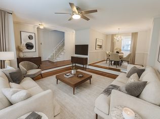 2723 Carter Farm Ct, Alexandria, VA 22306