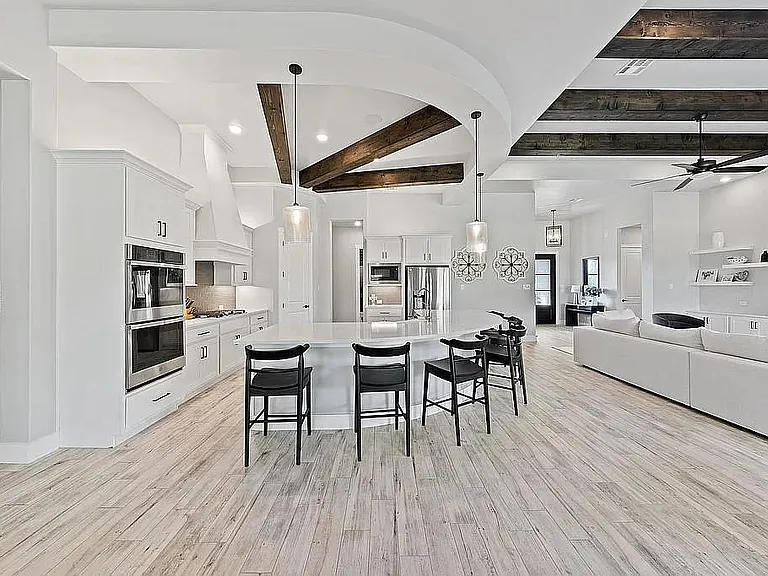 1102 Woodpark Ln — Photo 20