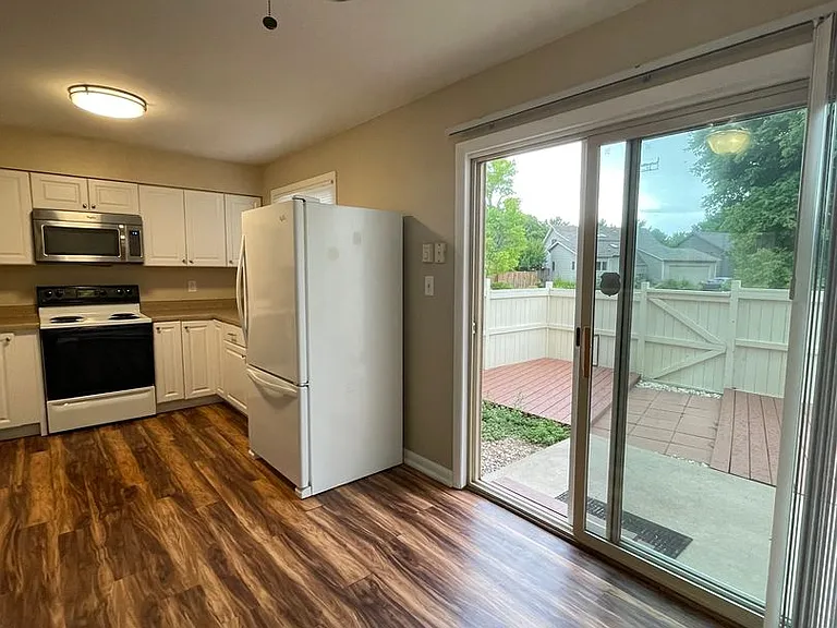 1269 Solstice Ln — Photo 8