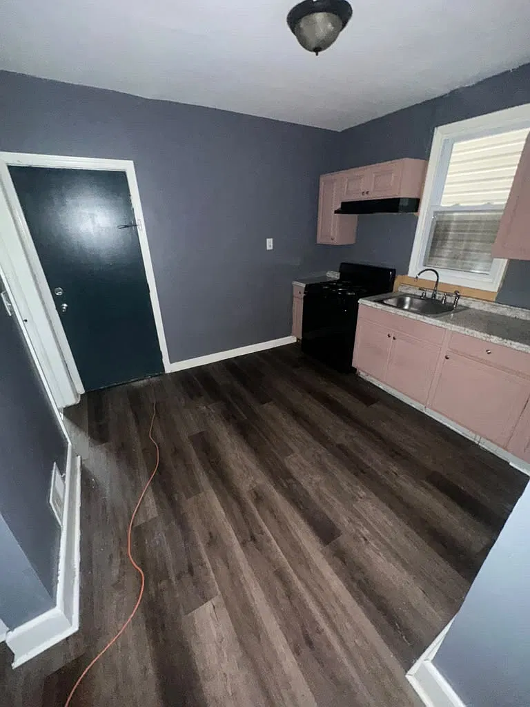 3 bed, $2,000 — Photo 3