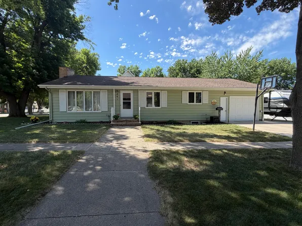 401 W Crawford St, Luverne, MN 56156