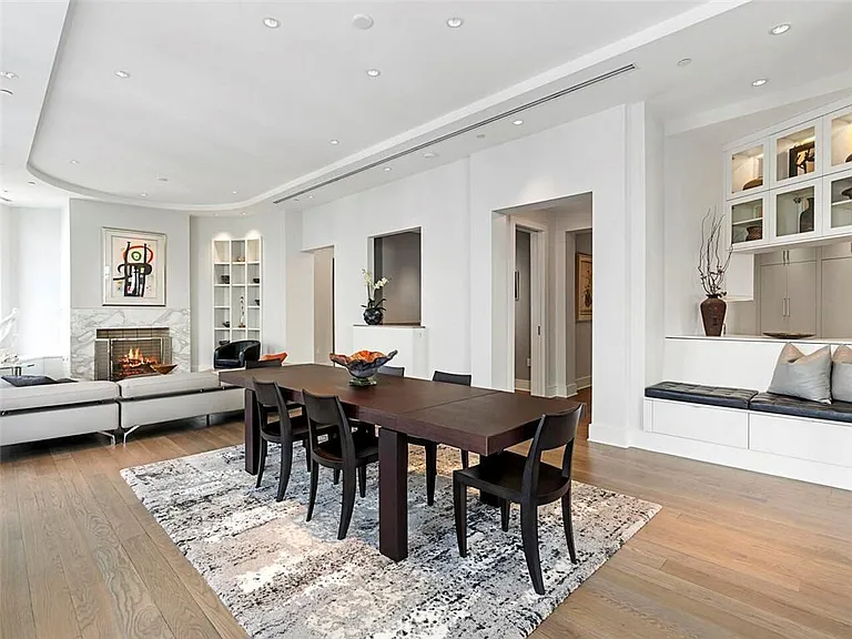 3376 Peachtree Rd #44B — Photo 16