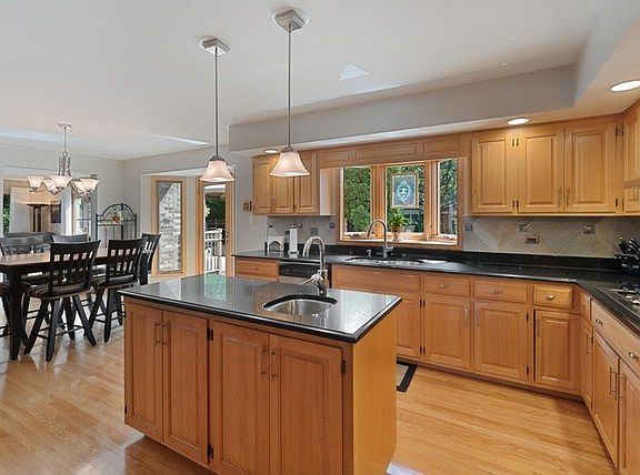 5th image of 12551 Wildwood Dr