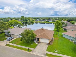 6646 68th St E, Bradenton, FL 34203