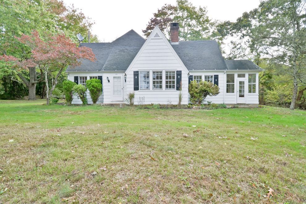 300 Noyac Rd, Southampton, NY 11968 | Out East