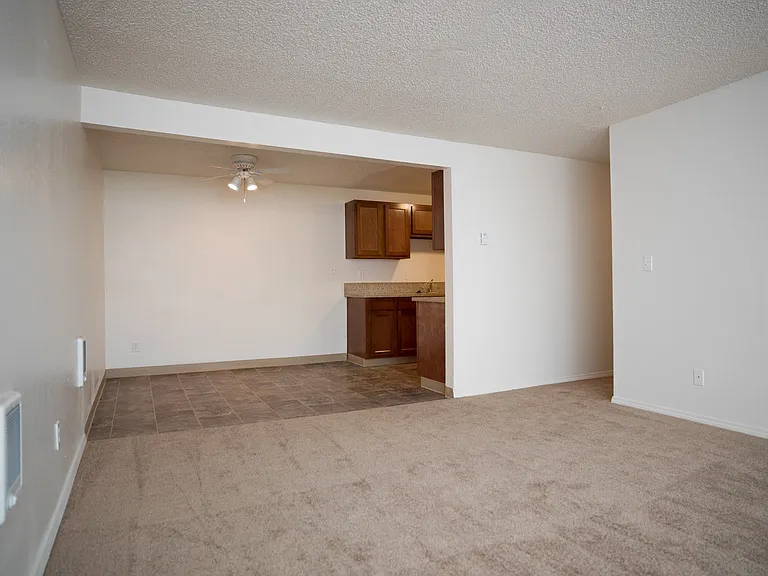 Meadow Ridge Apartments — Photo 13