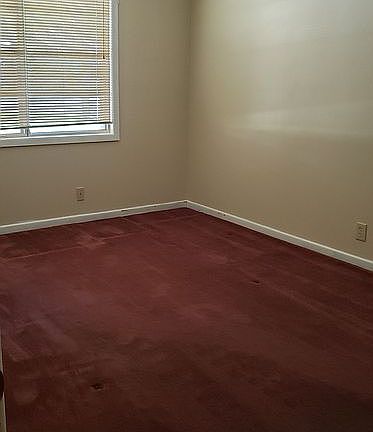 4th image of 724 Ashland St