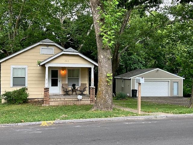 1st image of 2819 N 51st St