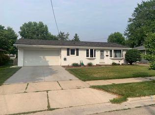 982 Coppens Rd, Green Bay, WI 54303