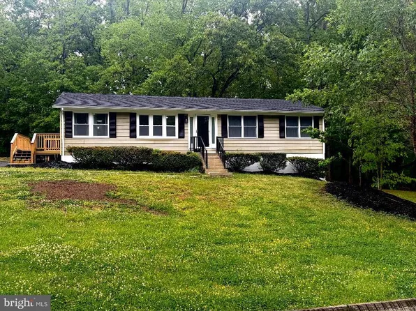 5577 Stephen Reid Rd, Huntingtown, MD 20639