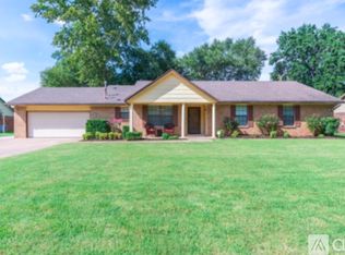 1206 W Oakwood Dr, Broken Arrow, OK 74011