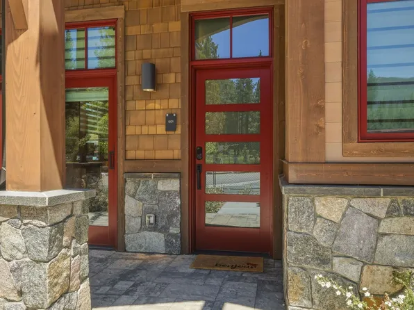 46 Beach Club Dr #901, Stateline, NV 89449