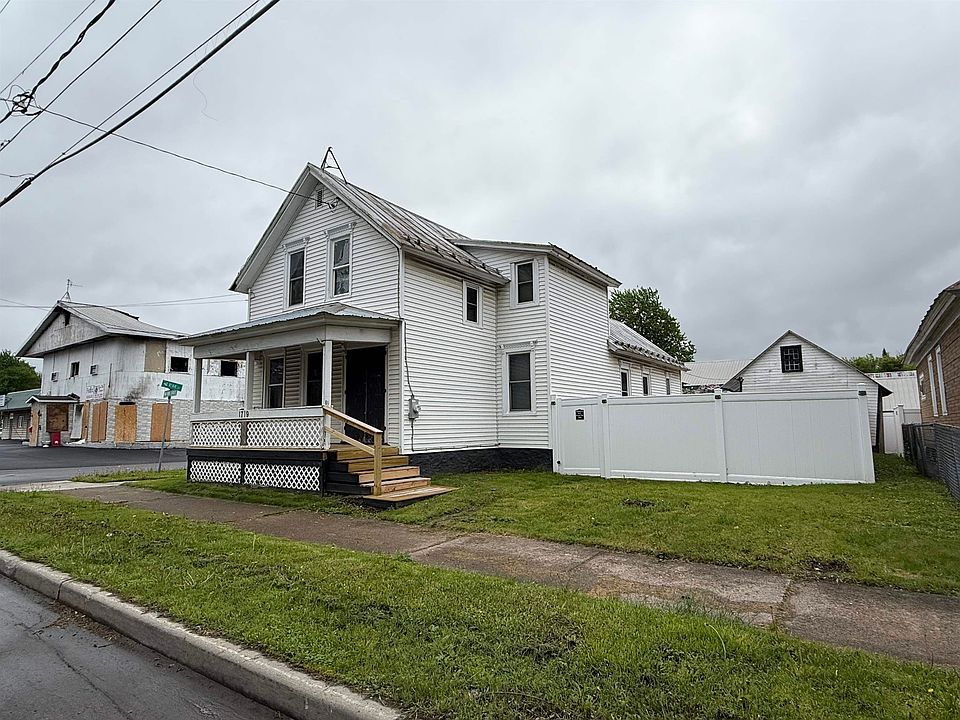 1st image of 1719 Ford St