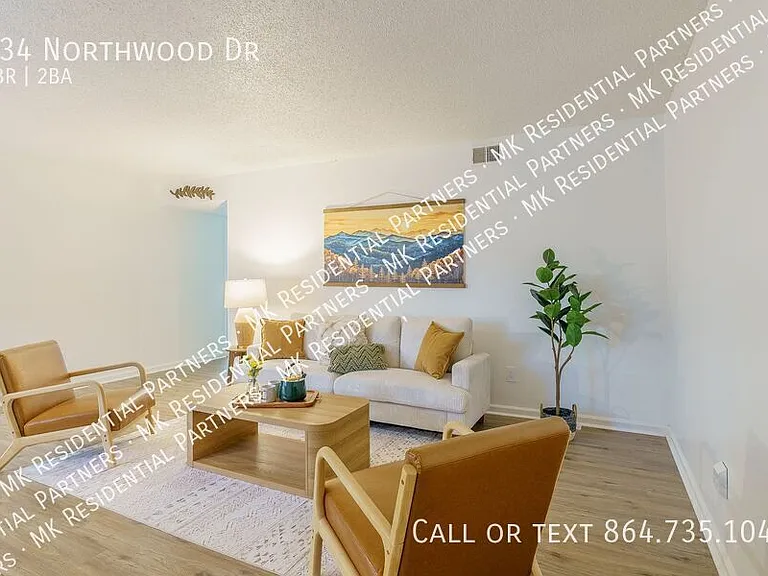 Leasing — Photo 4