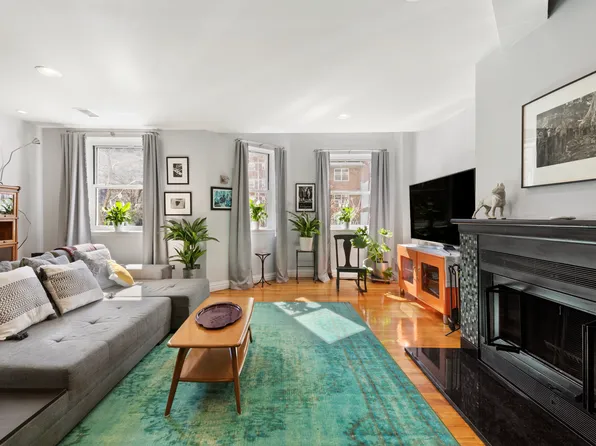 357 West 29th Street image 1 of 8