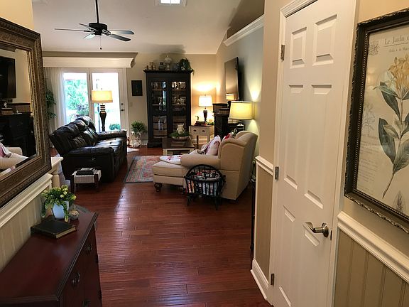 Entryway to open floor plan
