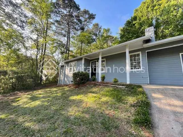 8594 Autumn Leaf Dr, Douglasville, GA 30135