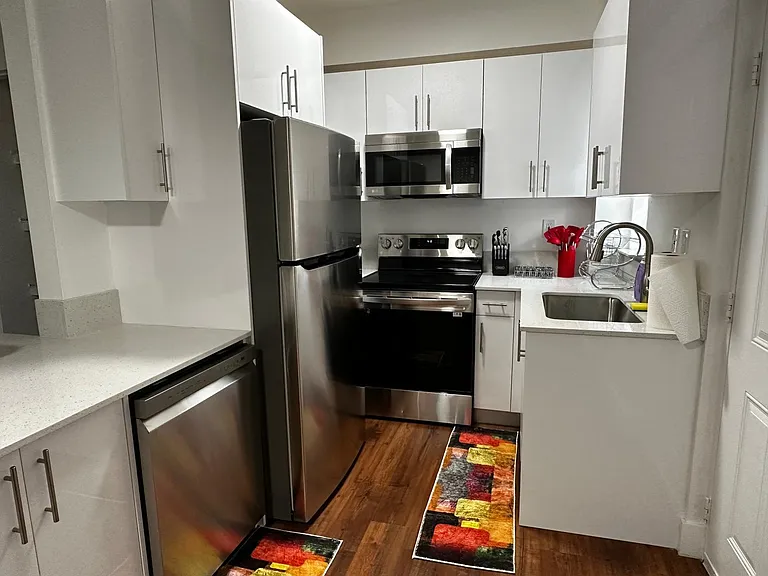 1638 SW 3rd St #202 — Photo 5