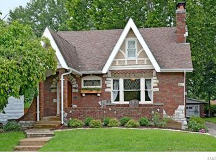 2433 Pocahontas Pl, Saint Louis, MO 63144