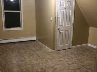 30 Halleck St, Newark, NJ 07104