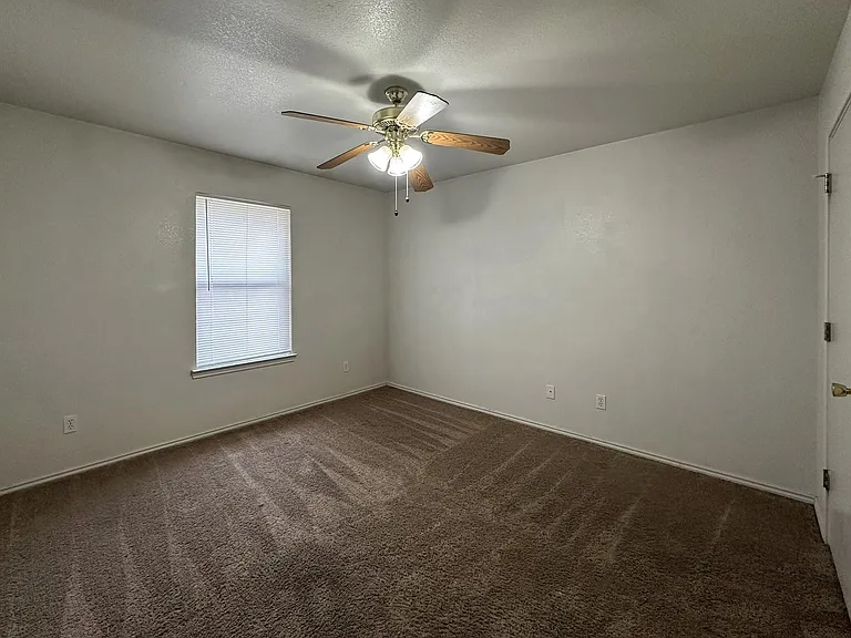 201 Janelle Dr #B — Photo 6