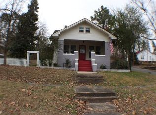 211 Bennett St, Morrilton, AR 72110