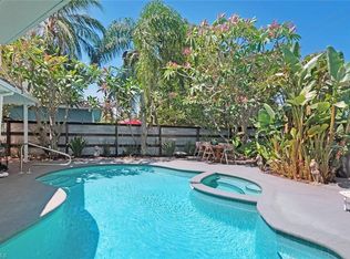 1220 Barbizon Ln, Naples, FL 34104