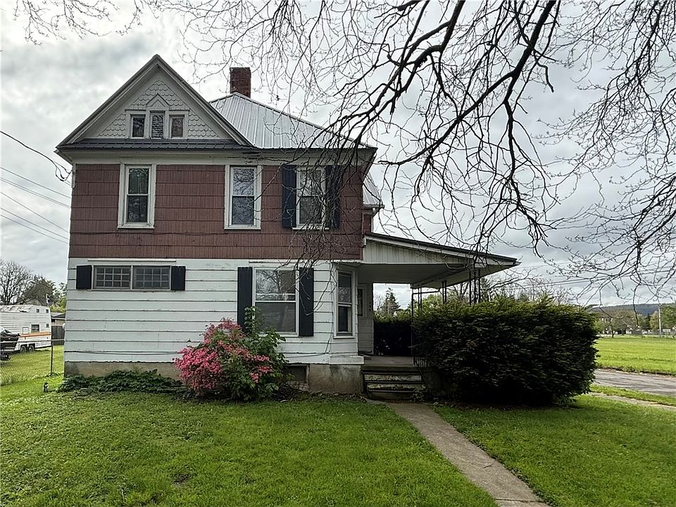 1st image of 250 Lormore St